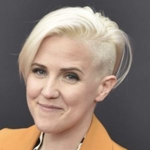 Hannah Hart at age 32