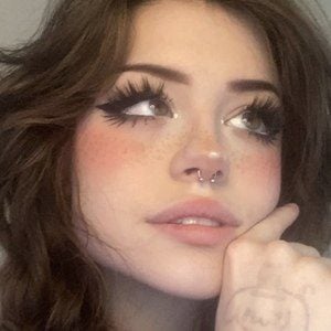 NotAestheticallyHannah - Age, Family, Bio | Famous Birthdays