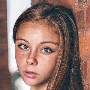 Hannah Kenerly Headshot 5 of 12