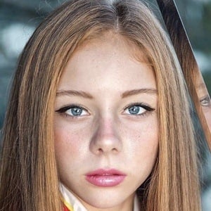 Hannah Kenerly Headshot 8 of 12