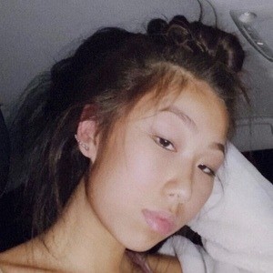 Hannah Li Headshot 2 of 10