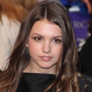Hannah Murray Headshot