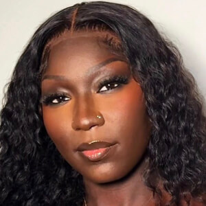 Hanya Ismail Headshot 3 of 4