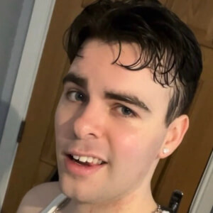 Harry Charlie Headshot 4 of 6