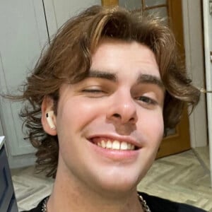 Harry Charlie Headshot 6 of 6