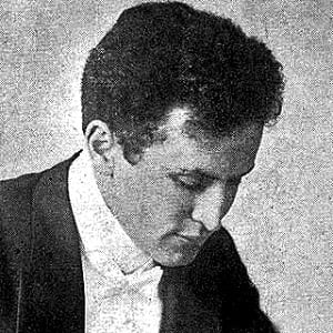 Harry Houdini Headshot 2 of 9