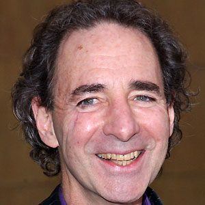 Harry Shearer Headshot 5 of 7