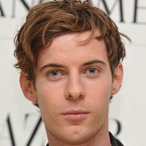 Harry Treadaway Headshot 3 of 6