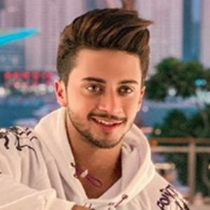 Hasnain Khan Headshot 4 of 10
