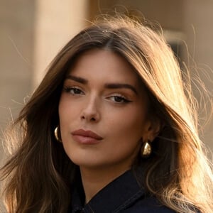 Héloïse Guillet Headshot 2 of 6