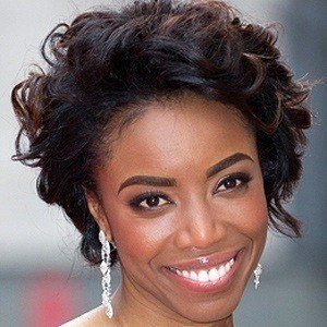 Heather Headley - Bio, Family, Trivia | Famous Birthdays