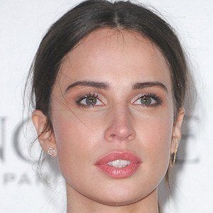 Heida Reed Headshot 2 of 3