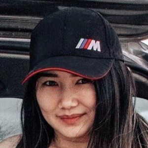 Helen Li Headshot 7 of 13