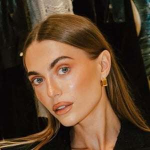 Heloise Agostinelli Headshot 4 of 9