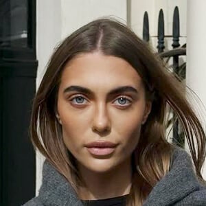 Heloise Agostinelli Headshot 5 of 9