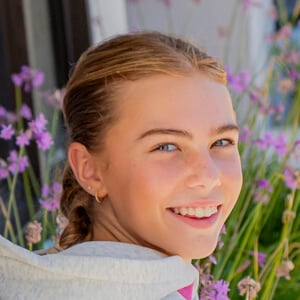 Henley Alexa Headshot 11 of 12