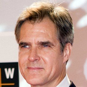 Henry Czerny - Bio, Family, Trivia | Famous Birthdays