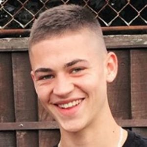 Hero Fiennes Tiffin Headshot 4 of 10