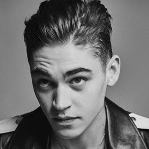 Hero Fiennes Tiffin Headshot 5 of 10