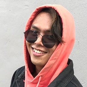 Hez Hazmi - Age, Family, Bio | Famous Birthdays