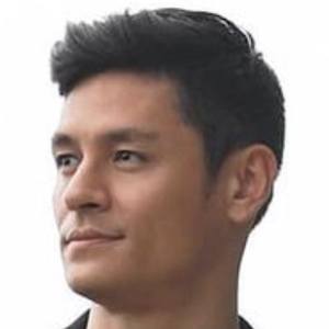 Hideo Muraoka Headshot 3 of 10