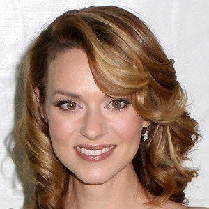 Hilarie Burton at age 25