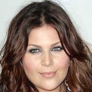 Hillary Scott at age 25