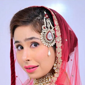 Himanee Bhatia Headshot 2 of 10