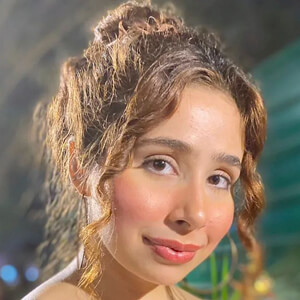 Himanee Bhatia Headshot 3 of 10