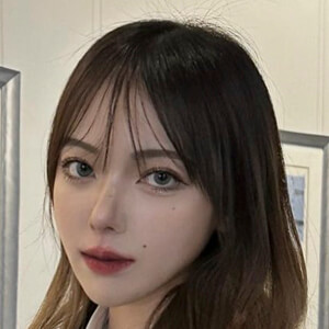 Himari Hazuki at age 22