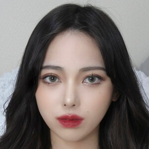 Himari Hazuki at age 20