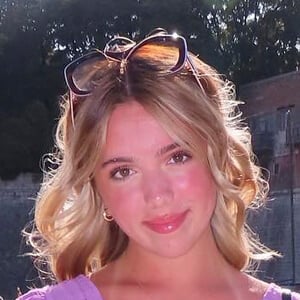 Holly Gorski Headshot 4 of 7