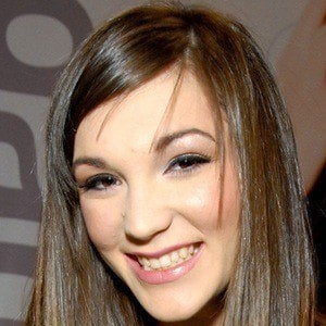 Holly Michaels - Age, Family, Bio | Famous Birthdays