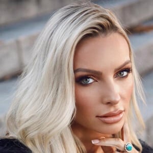 Holly Stocks - Age, Family, Bio | Famous Birthdays