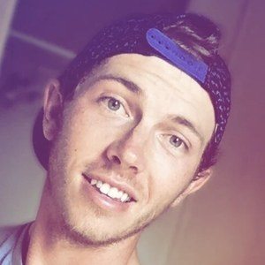 Hollywood_Hilton - Age, Family, Bio | Famous Birthdays