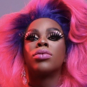 Honey Davenport Headshot 7 of 7