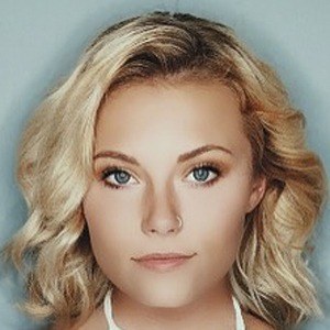 Hopealiviia Headshot 7 of 10