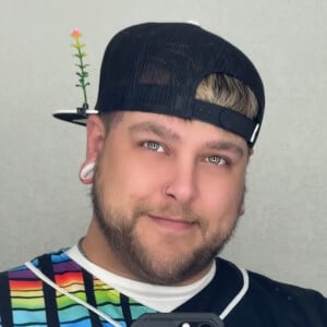 hotterjakepaul Headshot 2 of 3