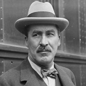 Howard Carter Headshot 2 of 2