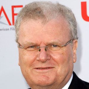 Howard Stringer - Bio, Family, Trivia | Famous Birthdays
