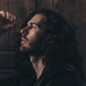 Hozier Headshot 5 of 10