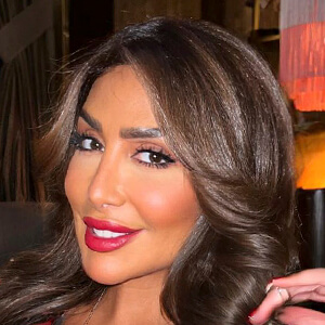 Huda Hamdan Headshot 6 of 7