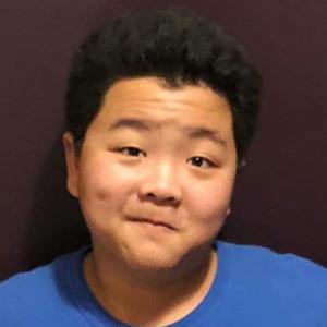 Hudson Yang Headshot 2 of 10