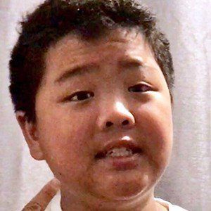 Hudson Yang Headshot 4 of 10