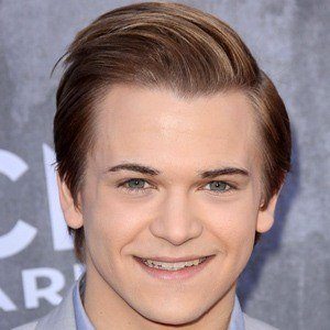 Hunter Hayes Headshot 6 of 6