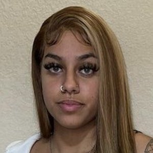 iammangelyy at age 19