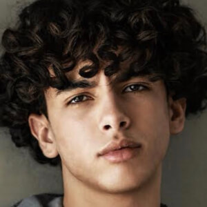 iamsama2 Headshot 2 of 2