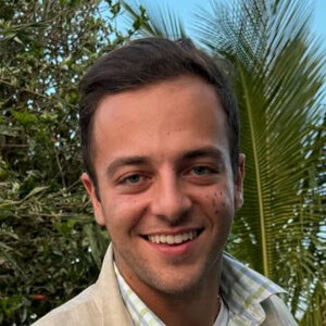 Ian Rezende Levy Headshot 3 of 6