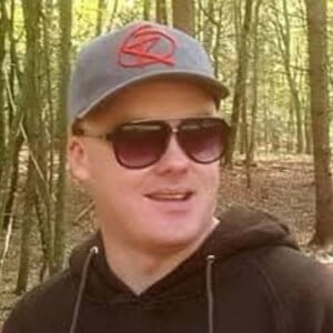 ICE.T.21 Headshot 3 of 4