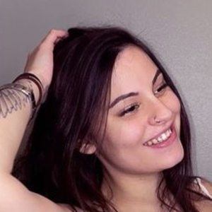 Icyanais Headshot